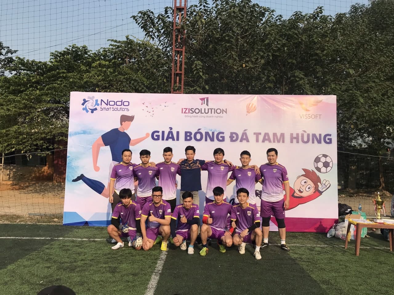 Giải bóng đá 2021